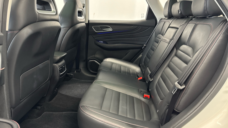 MG Hs 1.5 T-GDI Exclusive 5dr DCT Petrol Hatchback